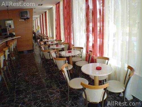 Sylvia Hotel 9